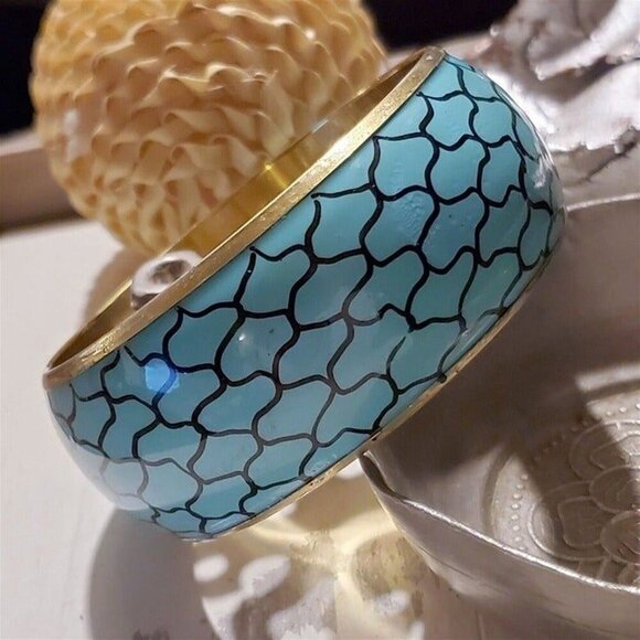 India Raw Brass Turquoise Blue Enamel Metal Geometric Bangle Bracelet - Picture 4 of 7